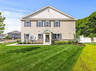 37 Theatre Gdn, Freehold, NJ 07728