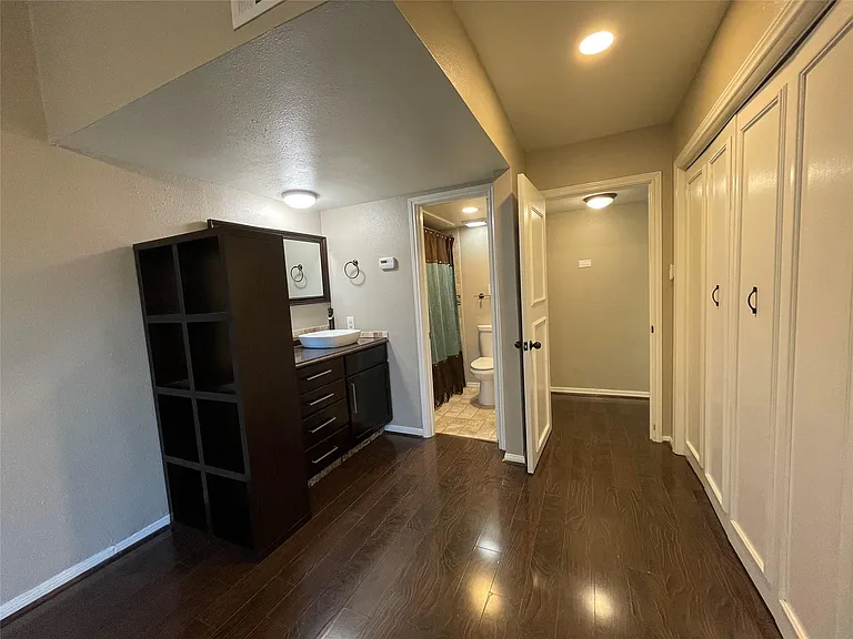 12315 Glenview Dr — Photo 12