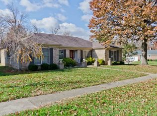 1914 Bainbridge Row Dr, Indian Hills, KY 40207