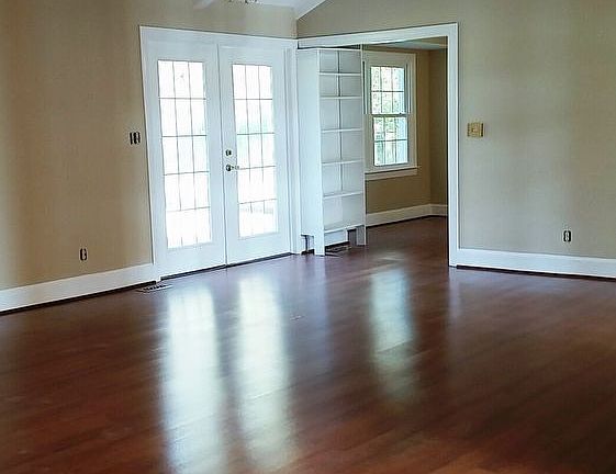 4th image of 501 Baywood Dr