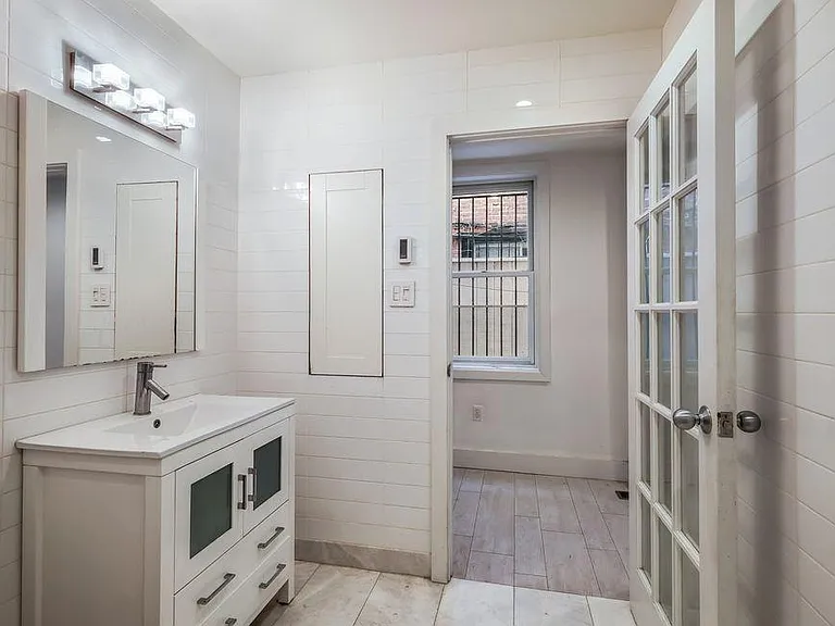 1534 Pine St #1 — Photo 8