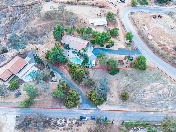 3rd image of 24735 Valley Ranch Rd