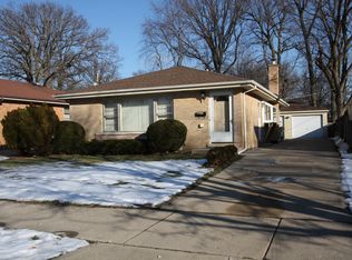 8917 Meade Ave, Morton Grove, IL 60053