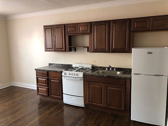 2nd image of 1712-20 W Albion Ave #1-F