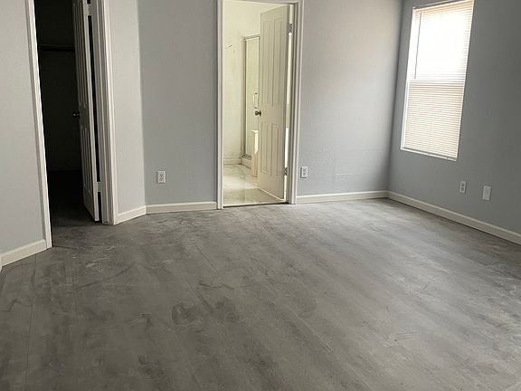 2nd image of 2318 E Topeka Dr