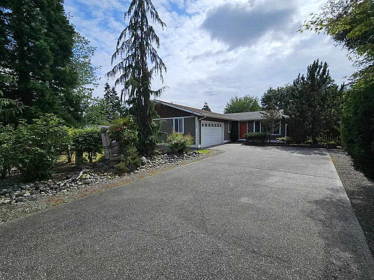 15327 111th Ave NE — Photo 3