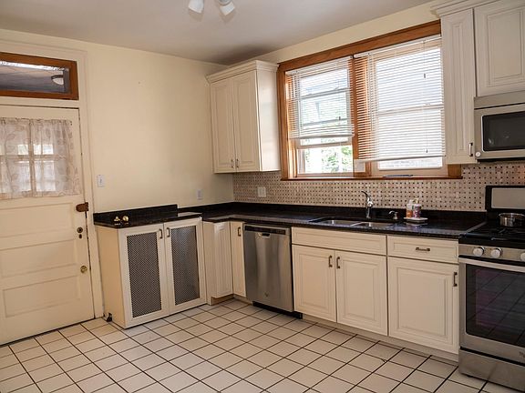 2nd image of 6648 N Campbell Ave #2
