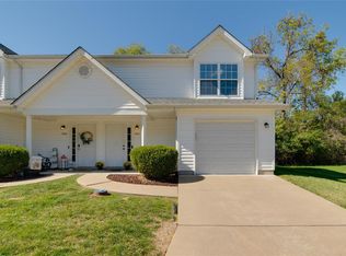 544 Pacific Estates Dr, Pacific, MO 63069