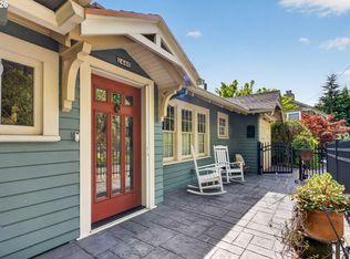 2440 SW Hoffman Ave, Portland, OR 97201