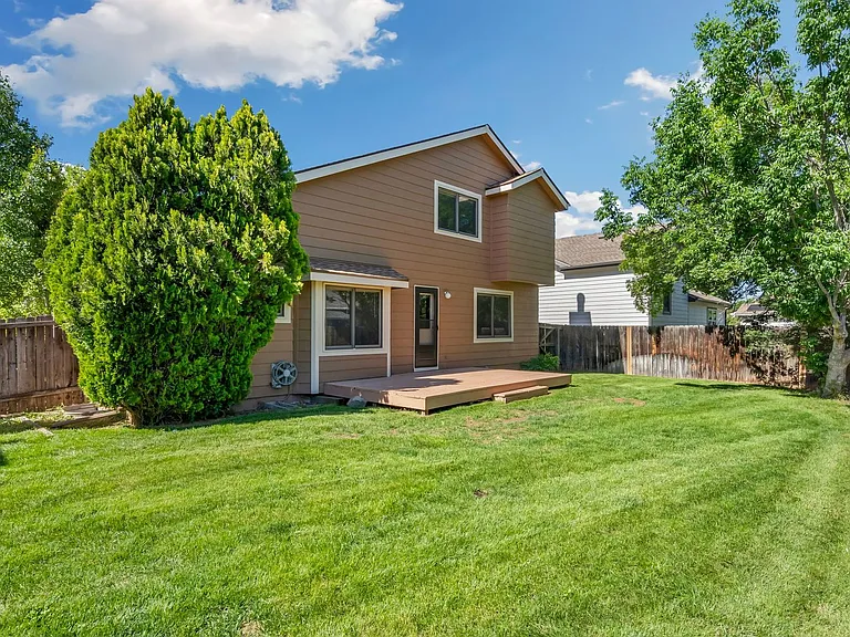 718 Justice Dr — Photo 26