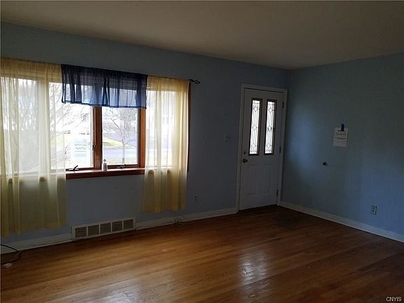 4th image of 209 Euclid Dr