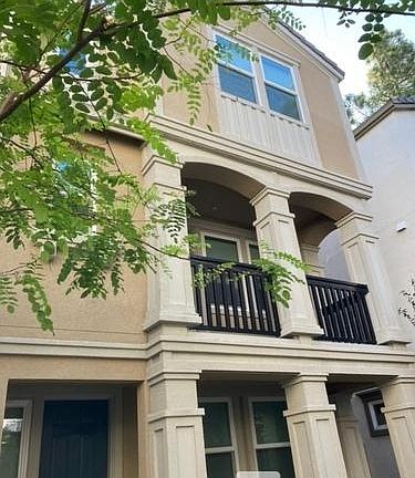 3rd image of 318 Ashton Way