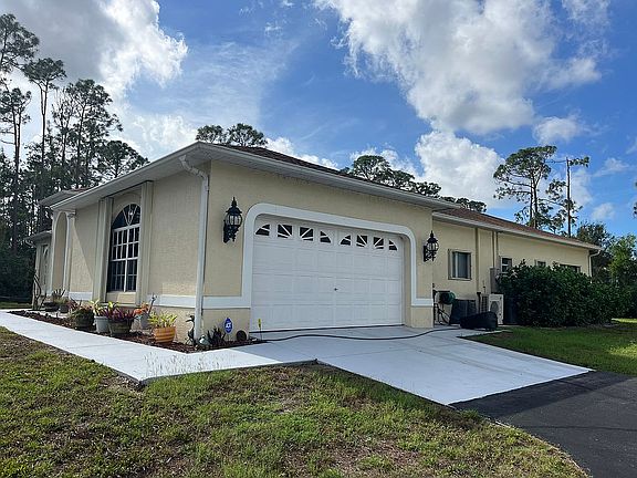 3rd image of 25230 Luci Dr