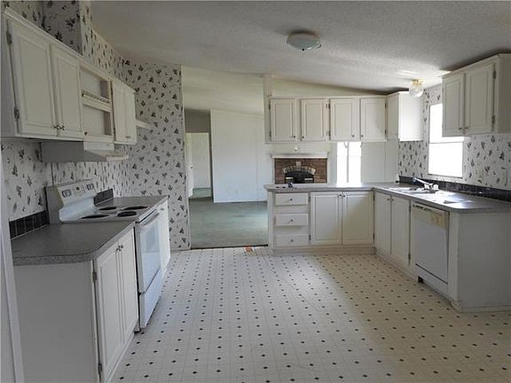 3rd image of 4236 County Road 2629