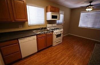 4th image of 6281 Newville Ave