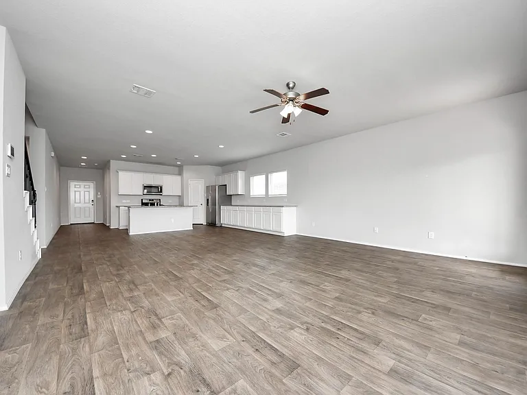 4406 Andorno Dr — Photo 13