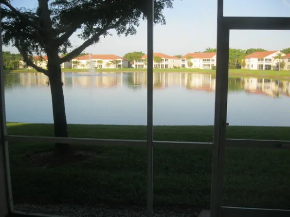 6464 Huntington Lakes Cir APT 104, Naples, FL 34119