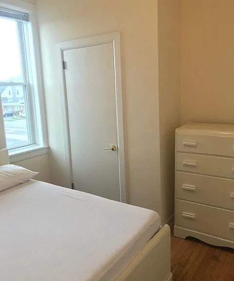 608 N Roan St #2B — Photo 4