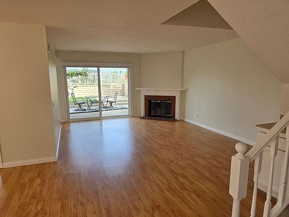 3rd image of 27875 Avenida Armijo