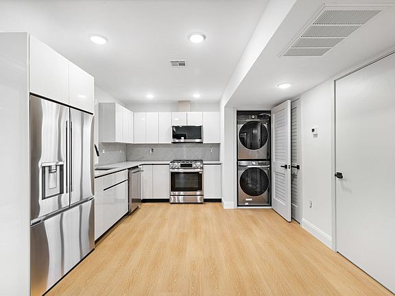 2nd image of 192 Cambridge Ave #5