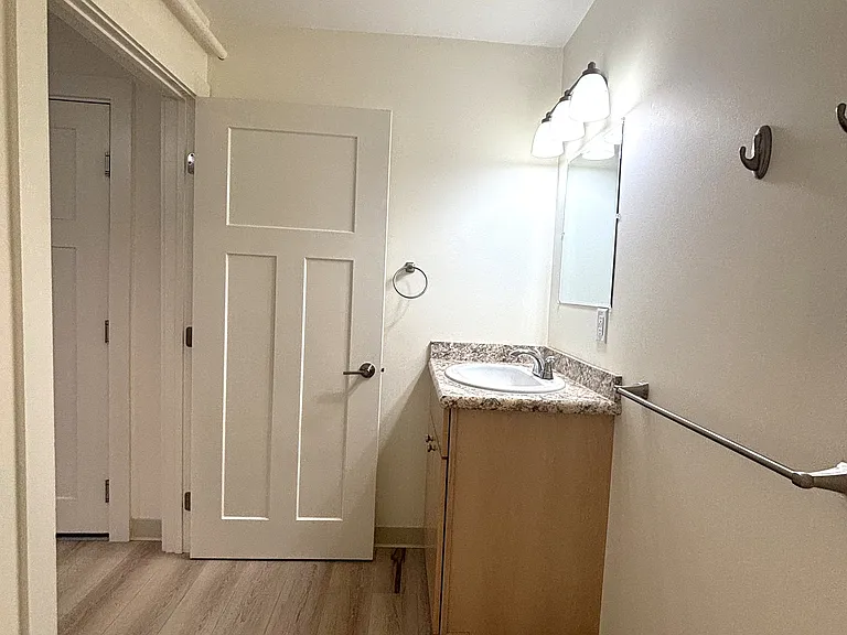 32 Ladds Ln #3 — Photo 14