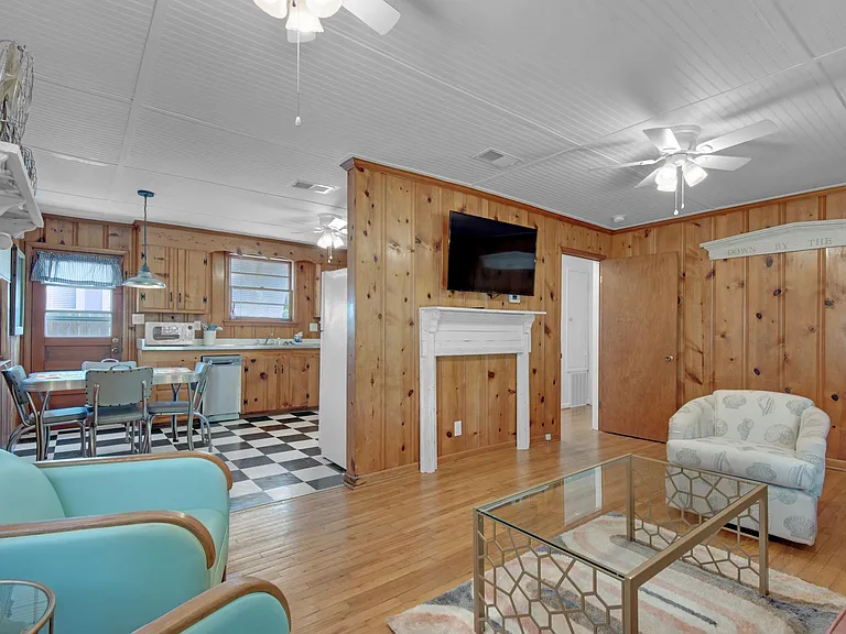 82 Cobia St — Photo 11