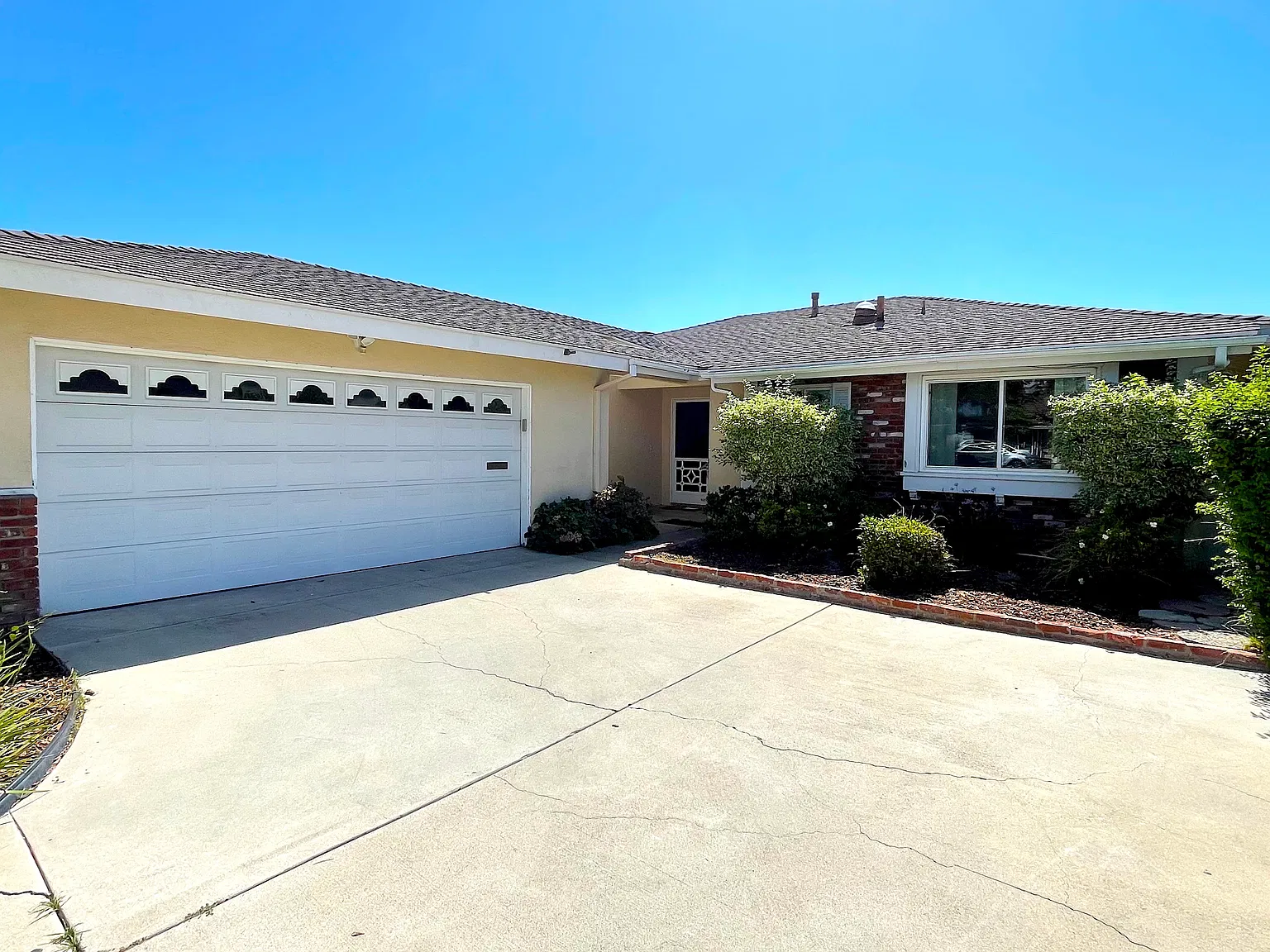 3 bed, 1447 sqft, $4,100 — Photo 4
