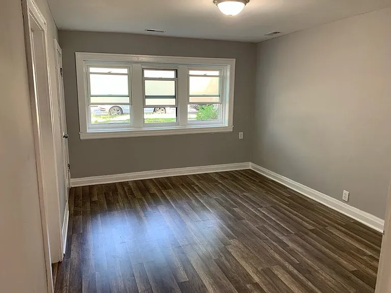 1021 W Wellington Ave #G — Photo 1