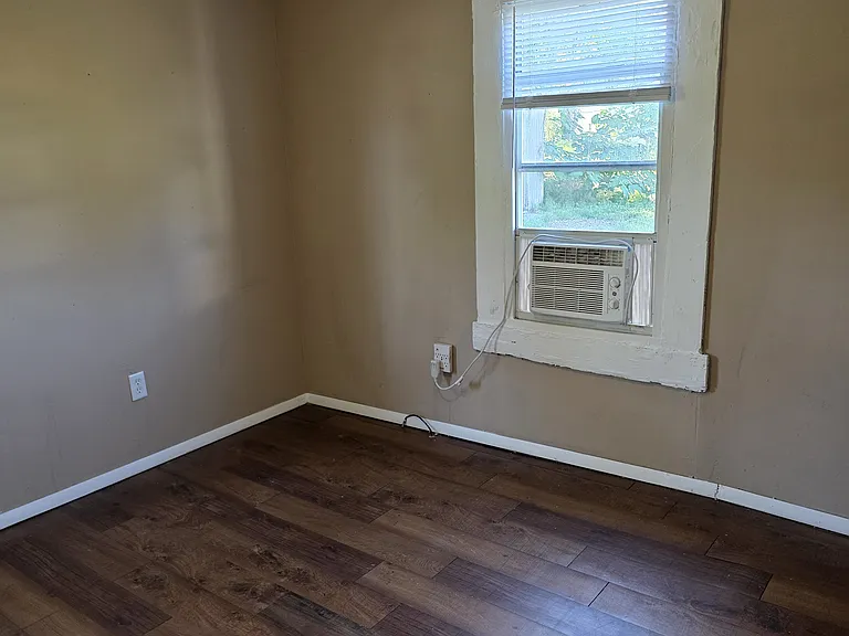 2919 Maine Ave — Photo 9