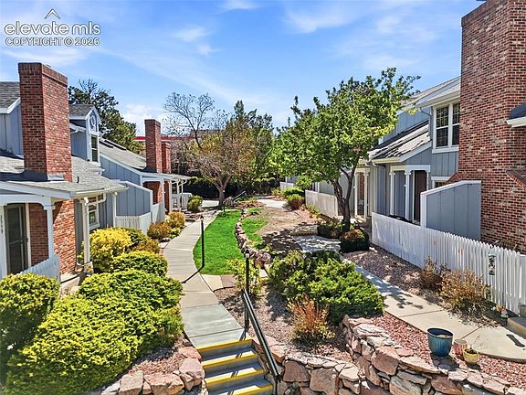 2nd image of 2579 Hatch Cir