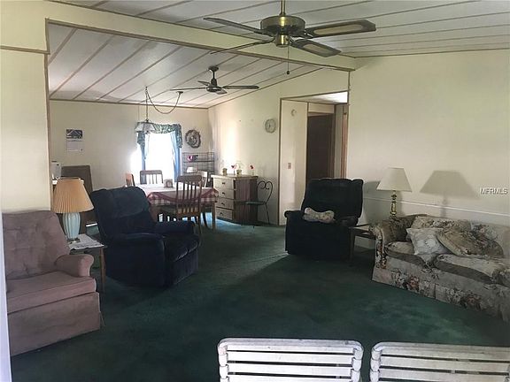 2nd image of 6124 NE Thomas Dr