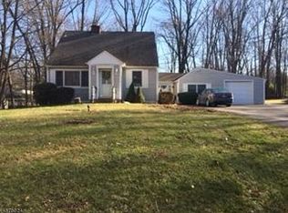 189 Johnson Rd, Morris Plains, NJ 07950