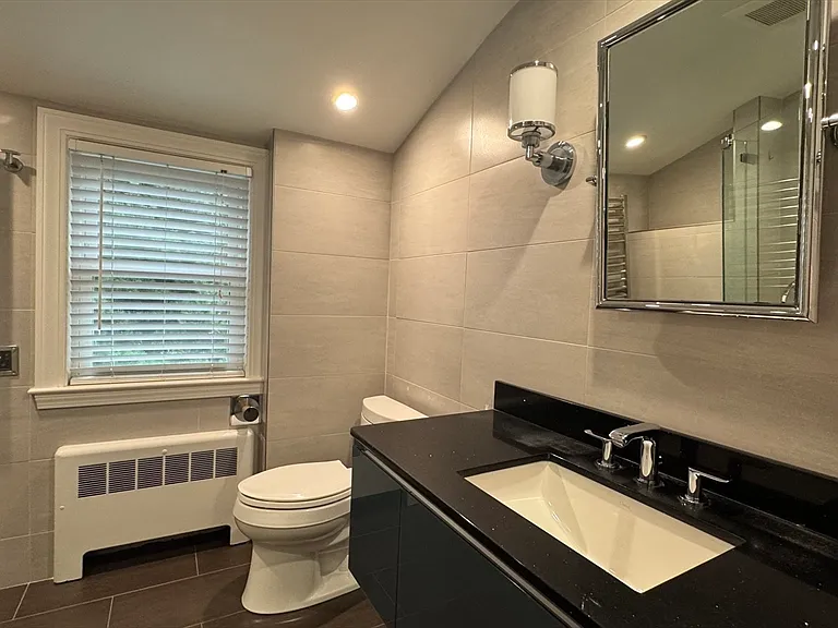 199 Country Dr — Photo 24