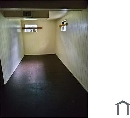 3rd image of 7343 Calvin Ave