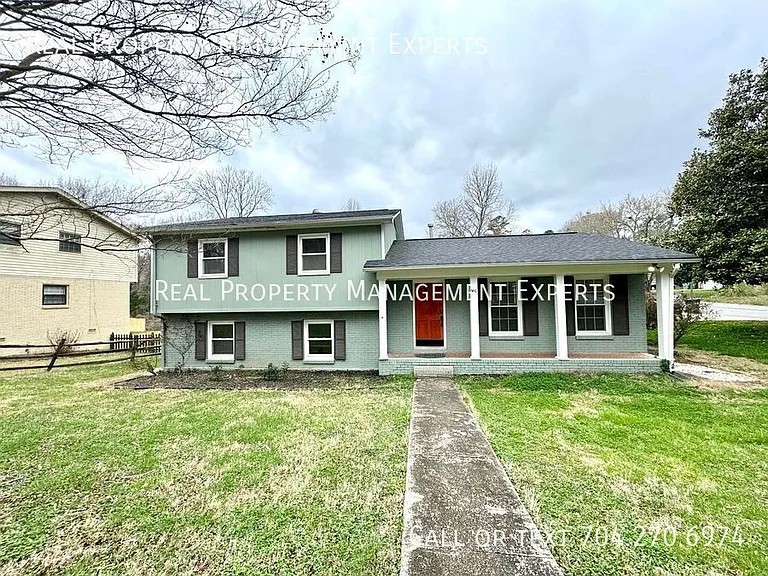 900 Tally Ho Ct — Photo 1