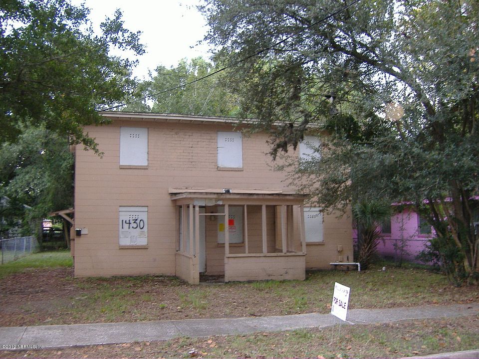 1st image of 1430 W 21st St