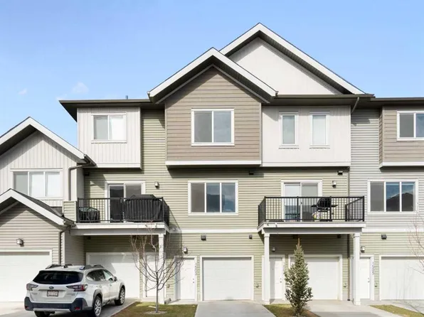 24 W Rivercrest Dr #1503, Cochrane, AB T4C 2C5