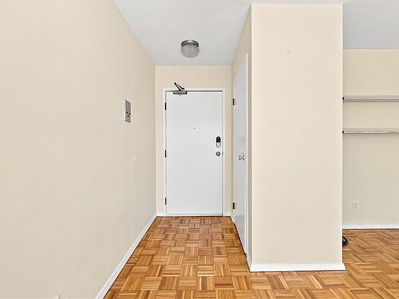 2nd image of 1000 East Ave APT 507