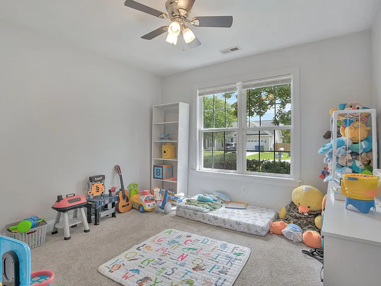 202 Weeping Hollow Ct — Photo 13