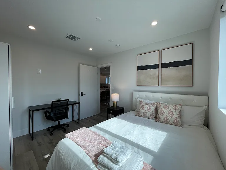 1377 W 36th Pl, Los Angeles, CA 90007 — Photo 15