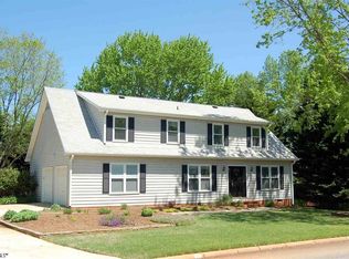 17 Cobblestone Rd, Greenville, SC 29615