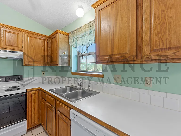 8502 W Westlawn Cir — Photo 19