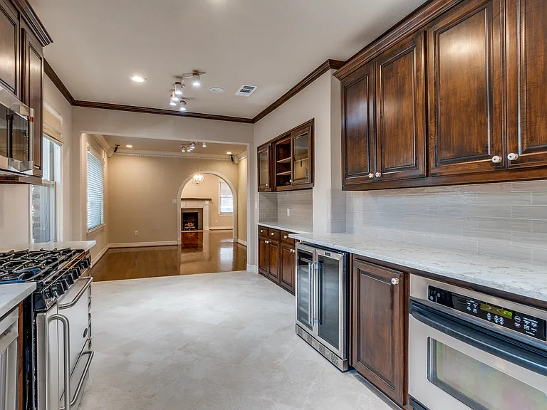 4449 Mockingbird Ln — Photo 12