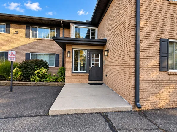 2309 Walton Blvd Unit 38, Rochester Hills, MI 48309
