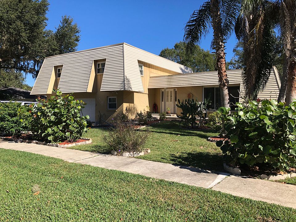 1st image of 916 High View Dr