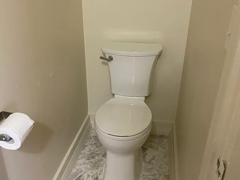 523 N Walnut St — Photo 9