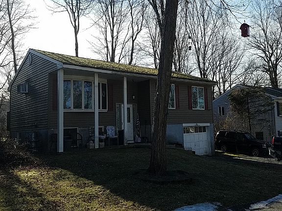 3rd image of 5 Greentree Rd