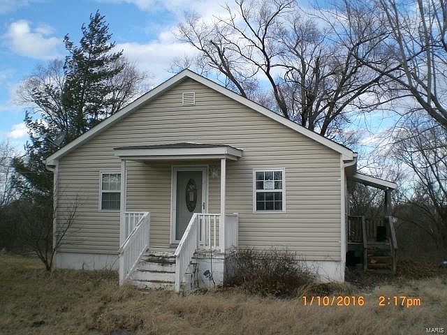2nd image of 320 Rathburn St