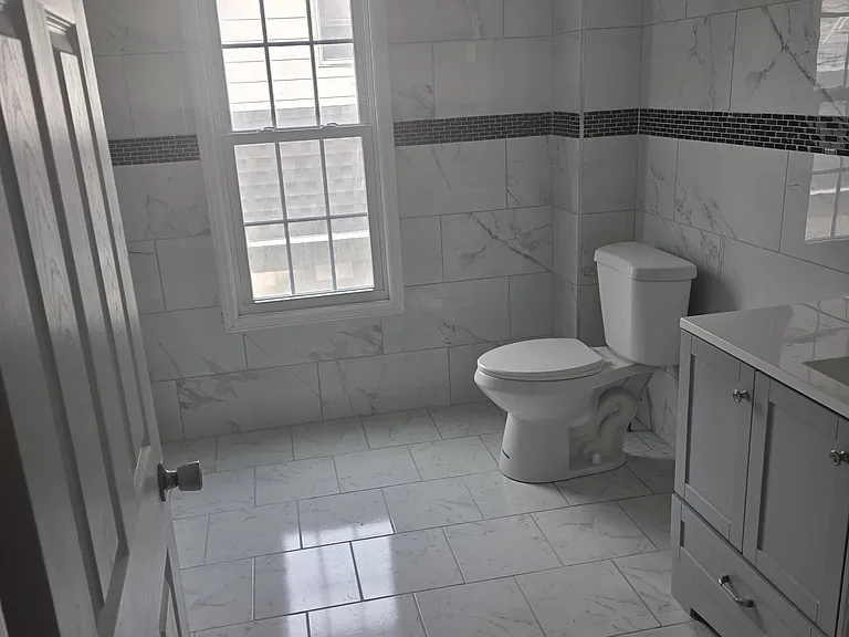 2641 Broadway #2 — Photo 9