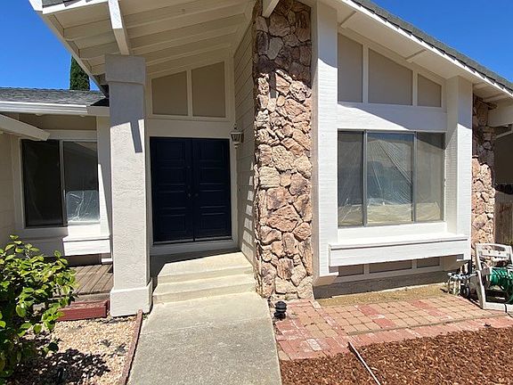 2nd image of 2270 Jacqueline Dr